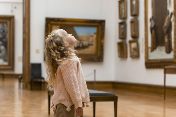 «Мой музей. Русские художники». Премьера на телеканале «О!» «Мой музей. Русские художники». Премьера на телеканале «О!»
